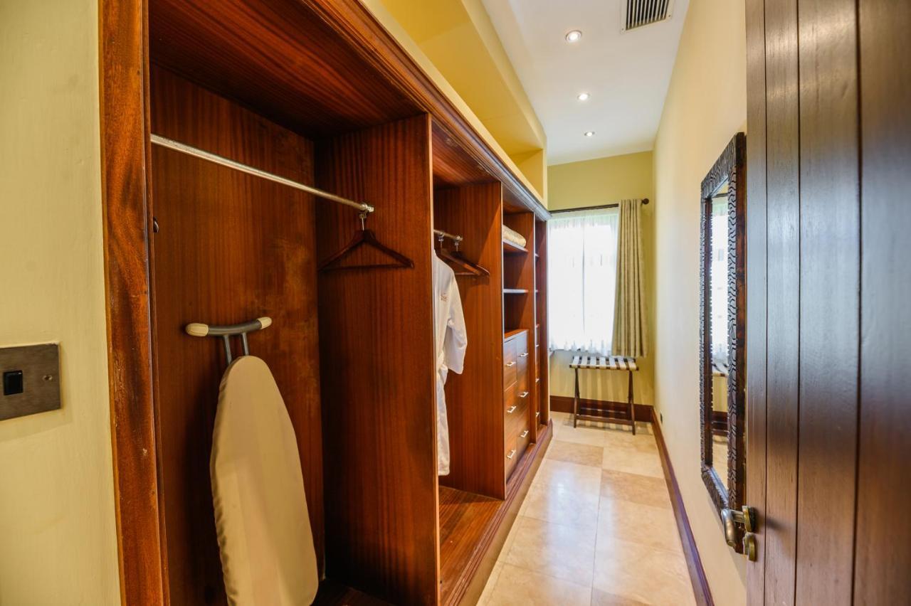 Cocoa Boutique Hotel - Your Kenyan Beachfront Bliss Момбаса Екстер'єр фото