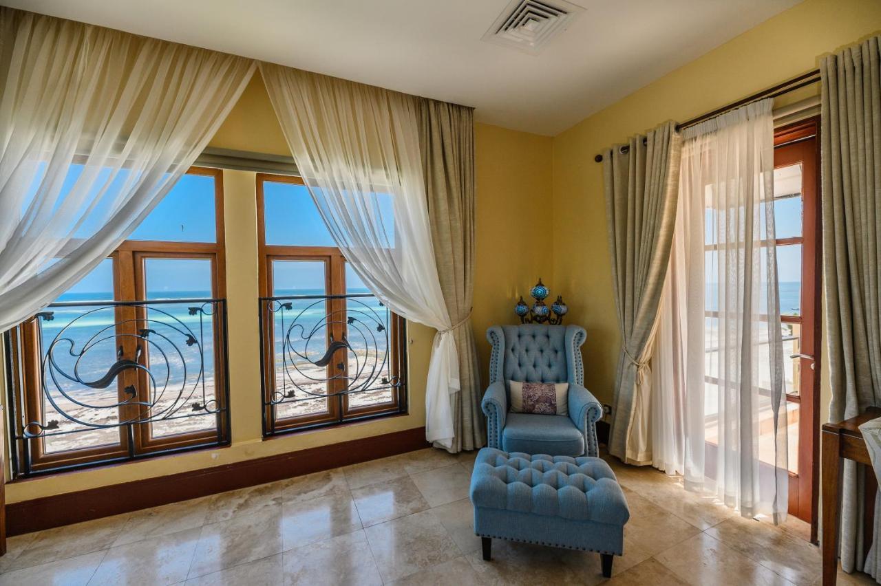 Cocoa Boutique Hotel - Your Kenyan Beachfront Bliss Момбаса Екстер'єр фото