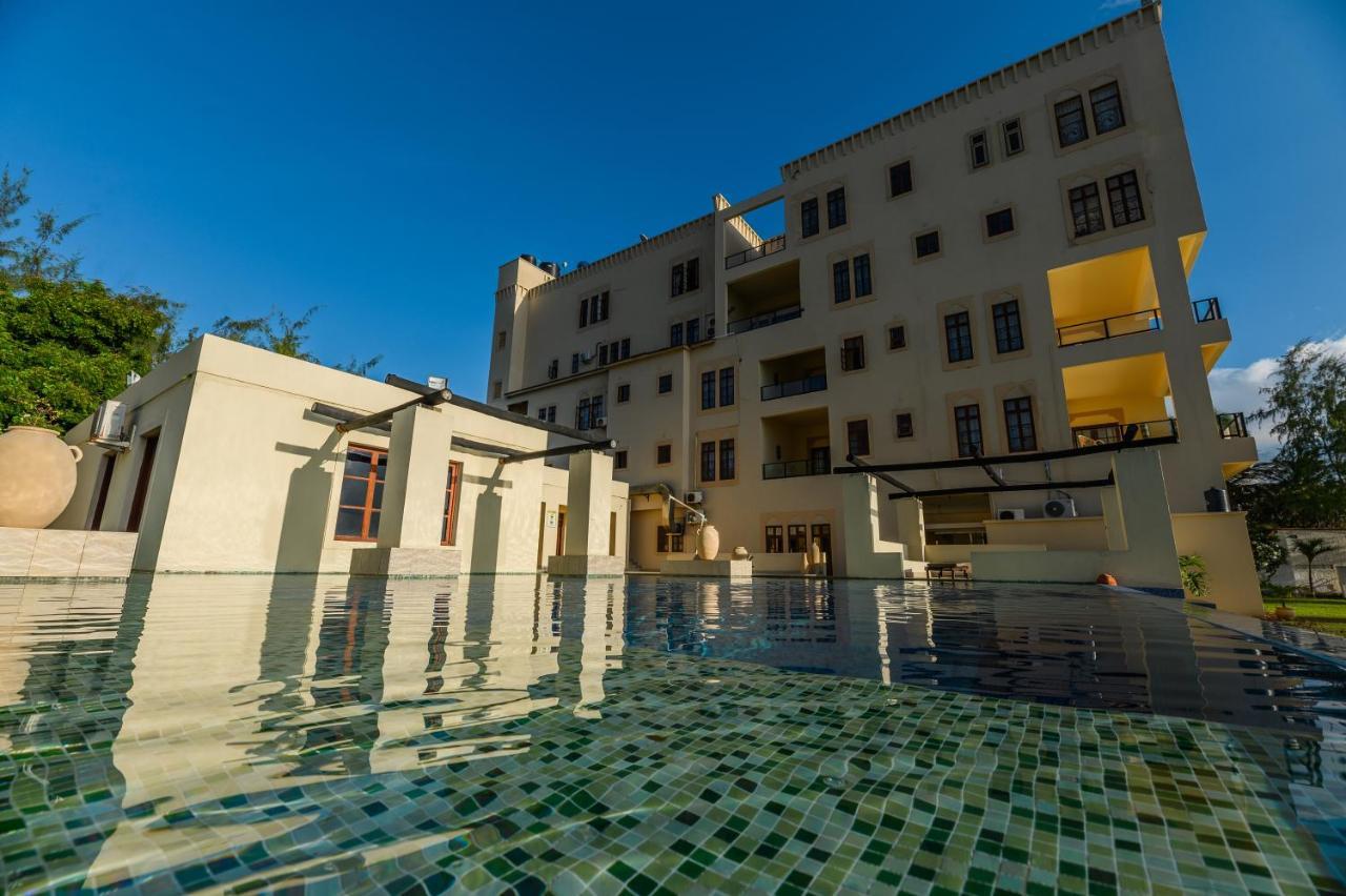 Cocoa Boutique Hotel - Your Kenyan Beachfront Bliss Момбаса Екстер'єр фото