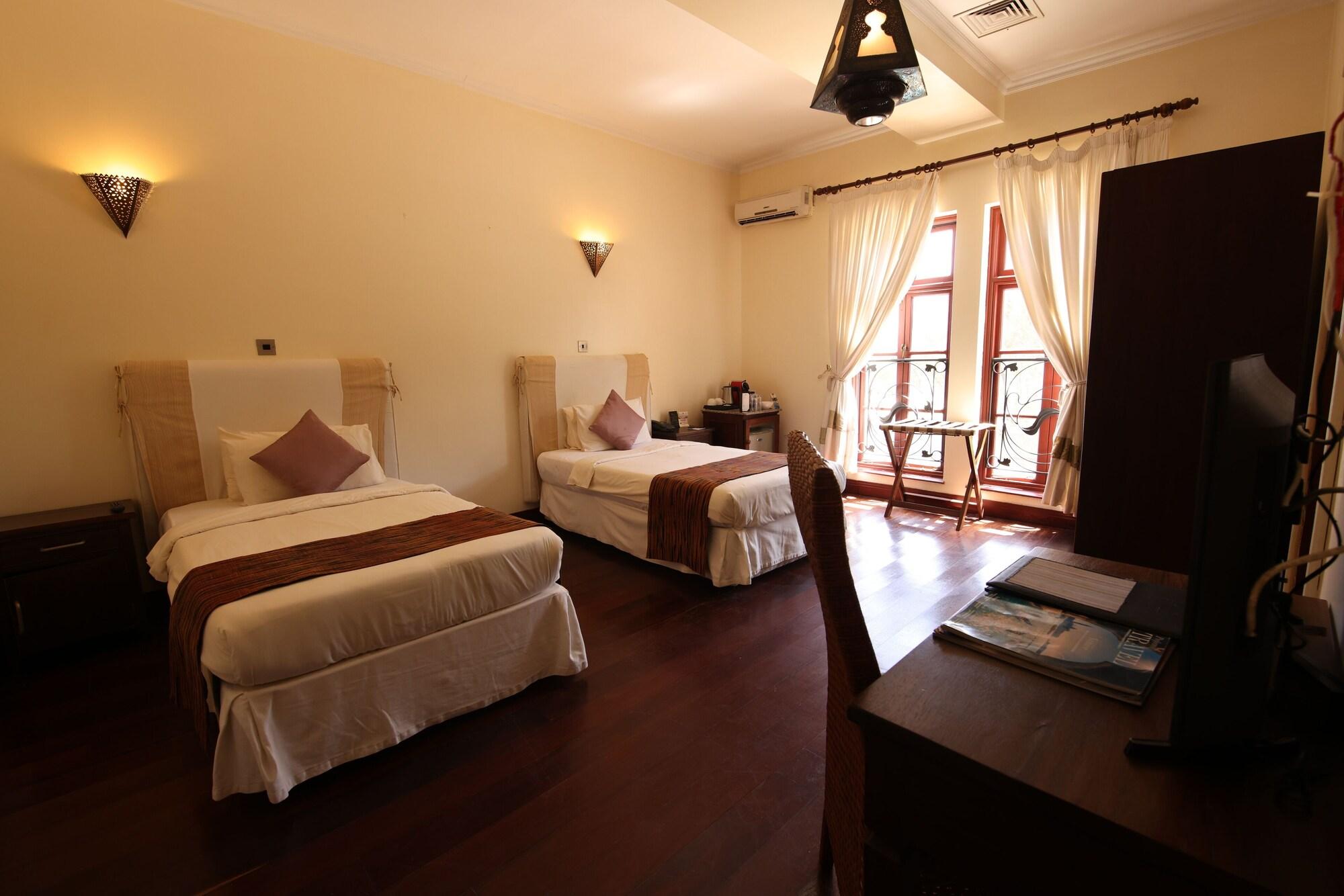 Cocoa Boutique Hotel - Your Kenyan Beachfront Bliss Момбаса Екстер'єр фото